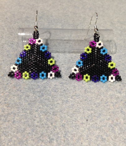 Triangle Peyote 0112b flowers pair.jpg